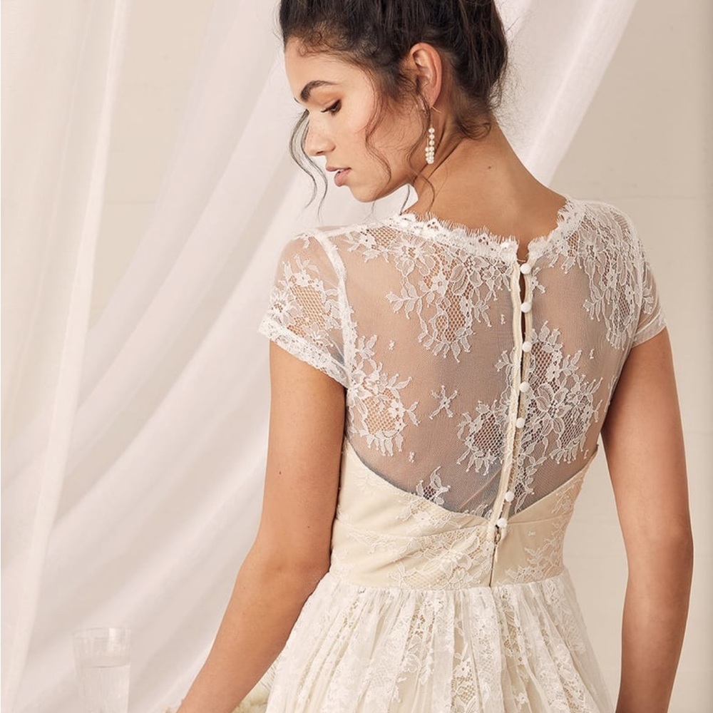 Life of Love White Floral Lace Short Sleeve Maxi Dress